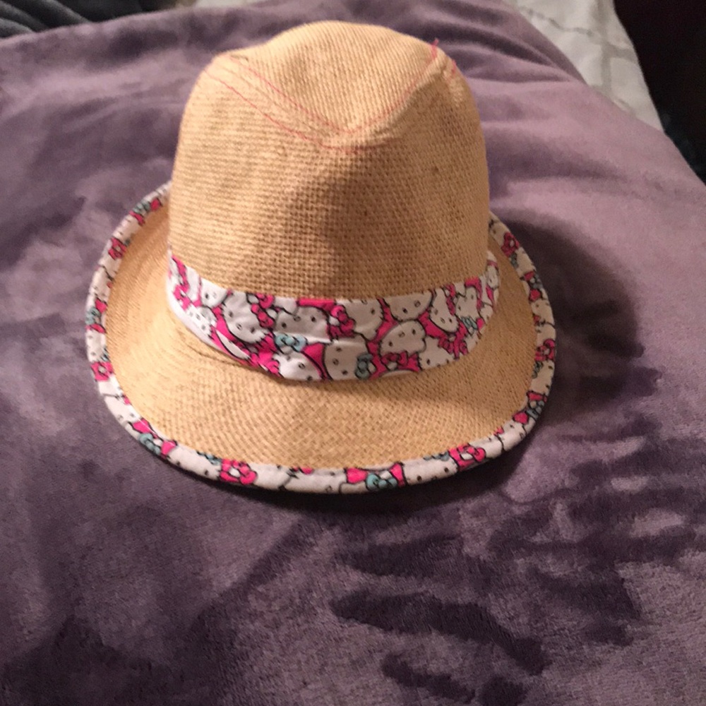 Hello Kitty Hat.